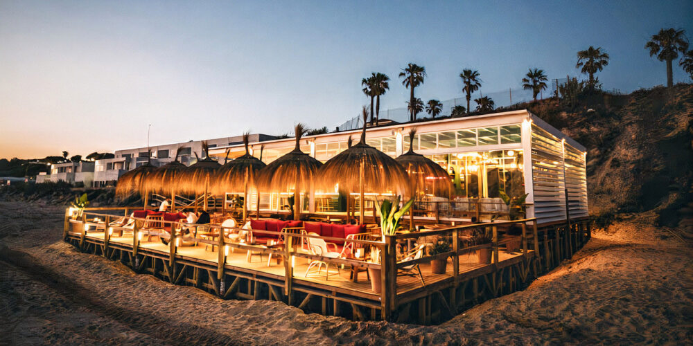 Beach club demente puerto de cádiz